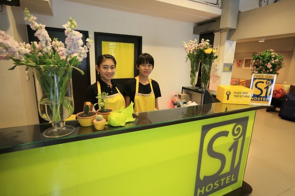 S1Hostel Bangkok Dış mekan fotoğraf